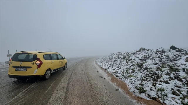Bayburt'ta Temmuz Ayında Kar Sürprizi