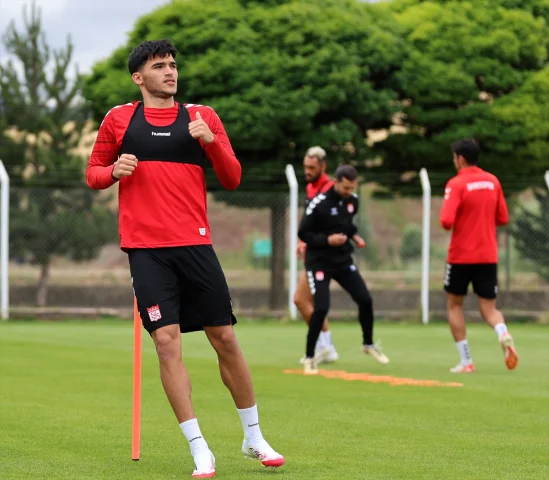 Sivasspor Yeni Sezona Hazırlıklarını Sıkı Çalışmalarla Sürdürüyor