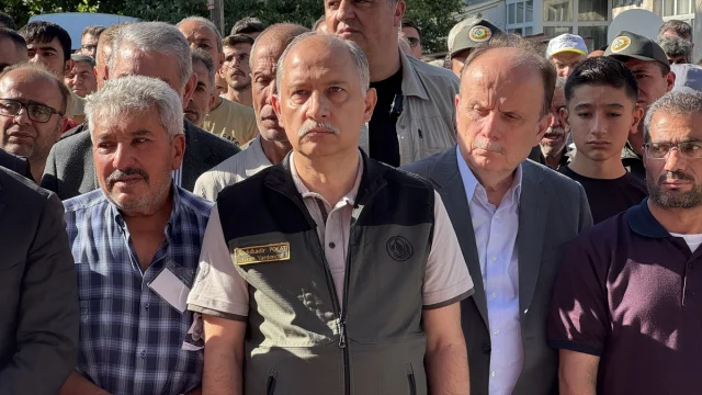 İzmir'deki Orman Yangınında Hayatını Kaybeden İbrahim Demir Son Yolculuğuna Uğurlandı
