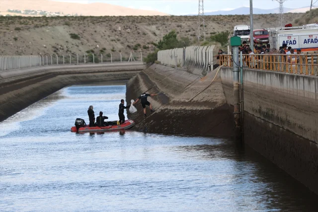 Nevşehir’de Sulama Kanalındaki Kayıp Genç İçin Arama Çalışma...