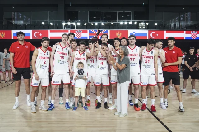 Turgut Atakol Basketbol Turnuvası: Türkiye'nin Zaferi