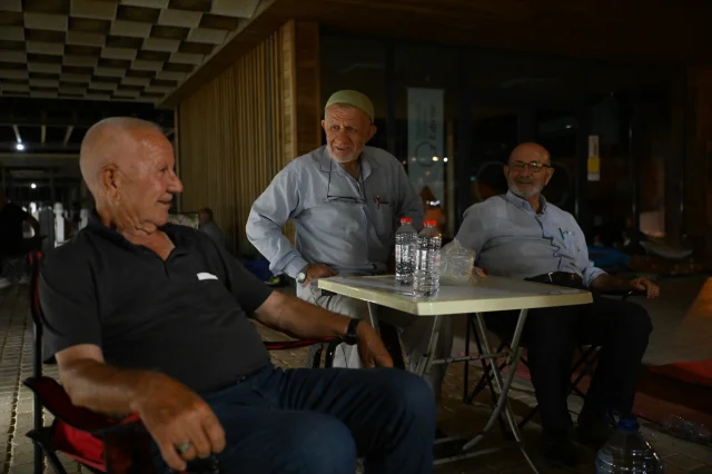 Kırkpınar Etkinliklerinde Otel Bulamayanlar Selimiye Cami Etrafında Kamp Kurdu