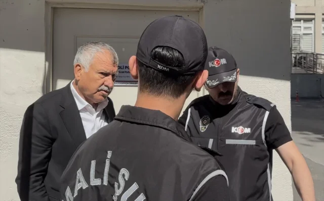 Adana ve Adıyaman Belediyelerine Yönelik Rüşvet Soruşturmasında Gözaltılar