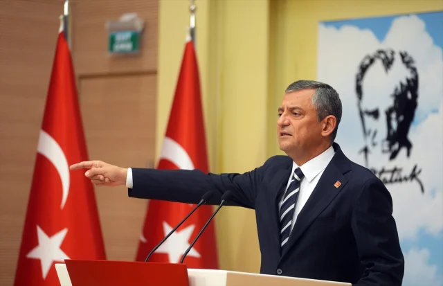 Özgür Özel'den Yolsuzluk İddialarına Sert Yanıt