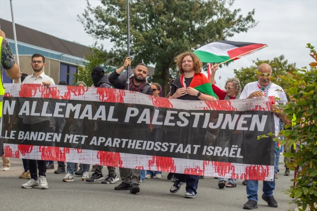 İsrail'in F-35 Parçalarına İhracat Hollanda'da Protesto Edildi