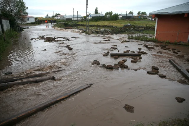 Kars'ta Sel Felaketi Hayatı Felç Etti