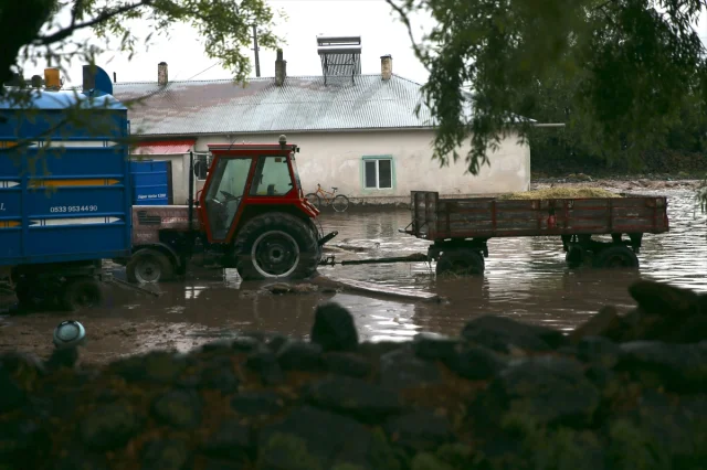 Kars'ta Sel Felaketi Hayatı Felç Etti
