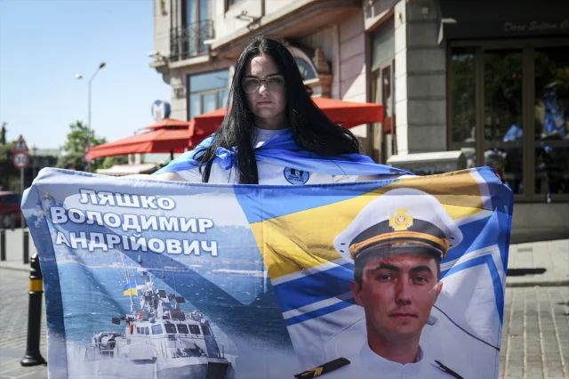 İstanbul'da Ukraynalıların Rus Esirleri İçin Düzenledikleri Protesto Dikkat Çekti