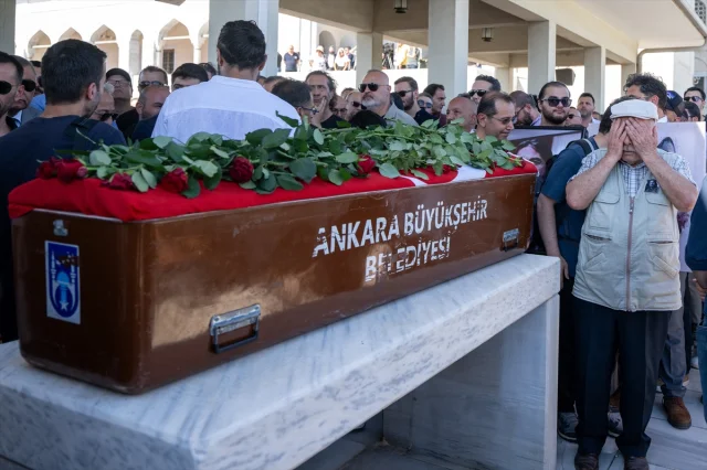 Gazeteci Nihat Genç İçin Son Veda Ankara'da Gerçekleşti