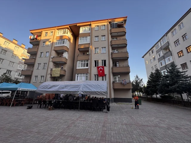 Irak'ta Şehit Olan Piyade Sözleşmeli Er Özkanlı'nın Acı Haberi Aksaray'da Ailesine Ulaştı