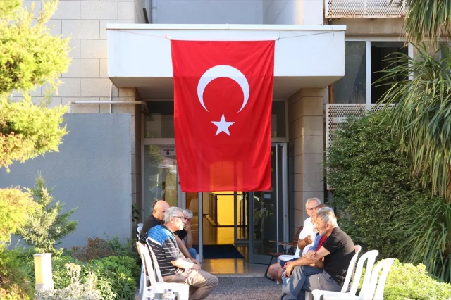 Üsteğmen Ege Akar'ın Şehadeti: İzmir'de Hüzün