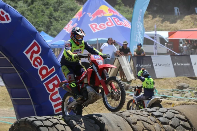 Türkiye Süper Enduro Şampiyonası Kocaeli'nin Çamurlu Pistinde Kıran Kırana Geçti