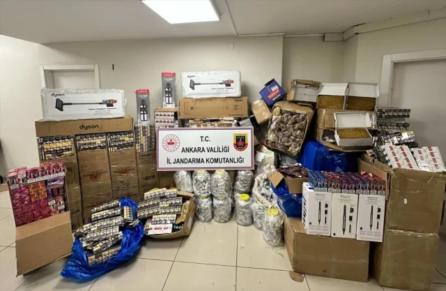 Ankara'da Kaçak Tütün ve Elektronik Ürün Operasyonu Başarıyl...