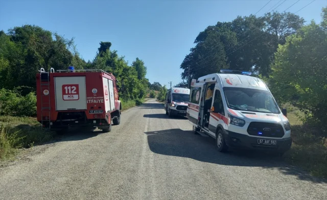 Sinop'ta Korkunç Kaza: Ağaçlık Alana Devrilen Otomobilde 3 Yaralı