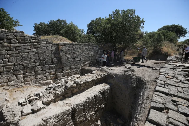 Troya Antik Kenti'nde Troya Savaşı'nın İzleri Aranıyor