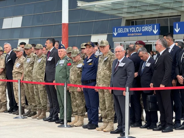 Pençe-Kilit Harekatı Bölgesinde Metan Gazından Etkilenen Askerler Uğurlandı