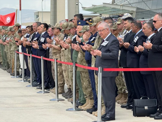 Pençe-Kilit Harekatı Bölgesinde Metan Gazından Etkilenen Askerler Uğurlandı