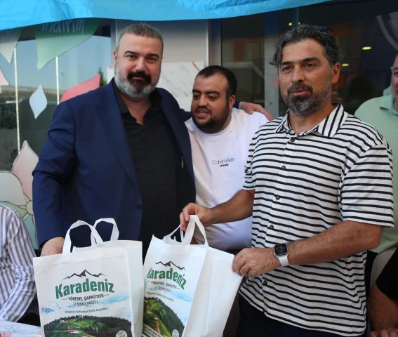 Çaykur Rizespor'un Yönetimi Halkla Buluştu: Dayanışma ve Gelecek Planları Konuşuldu