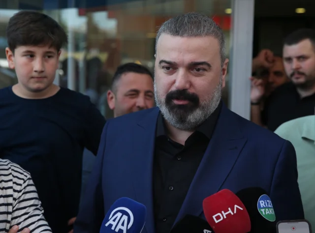 Çaykur Rizespor'un Yönetimi Halkla Buluştu: Dayanışma ve Gelecek Planları Konuşuldu