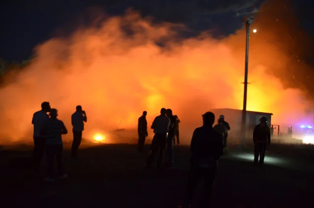 Ankara'da Çöp Sahasında Çıkan Yangın Hızla Kontrol Altına Alındı