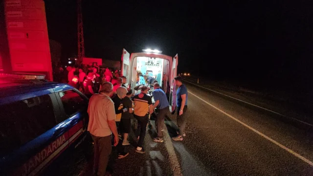 Adana Pozantı'da Trafik Kazası: Kamyonet ve Ticari Taksi Çarpıştı