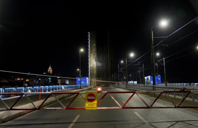 İstanbul'un Simgesi Yeni Galata Köprüsü'nde Bakım Çalışmaları Başladı