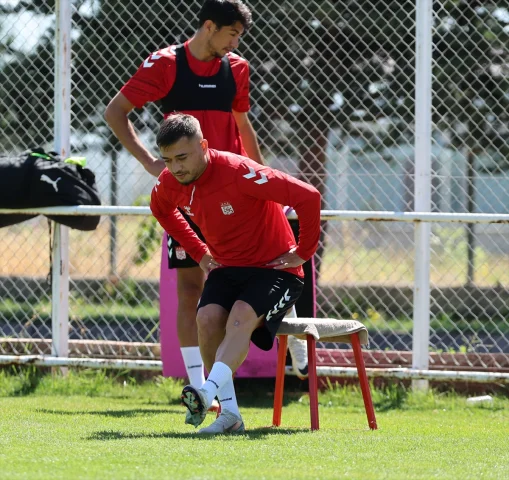 Sivasspor'un Yeni Sezon Hazırlıkları Yoğun Tempoda Devam Ediyor