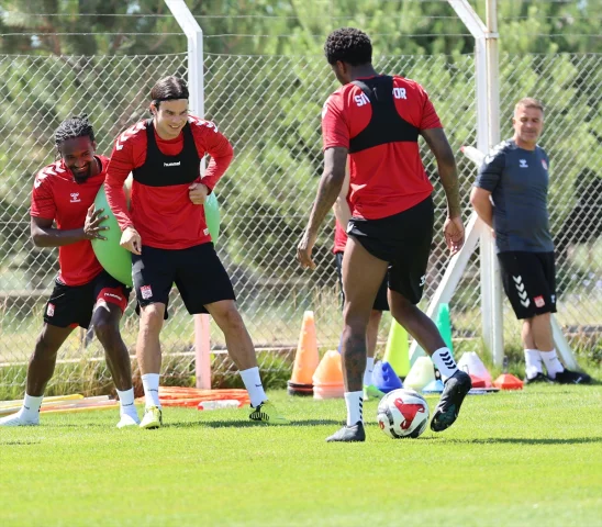Sivasspor'un Yeni Sezon Hazırlıkları Yoğun Tempoda Devam Ediyor