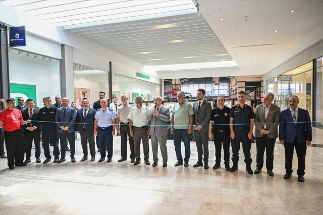 Adana'da 15 Temmuz'un Anlamı Yeniden Canlandı: Özel Fotoğraf Sergisi