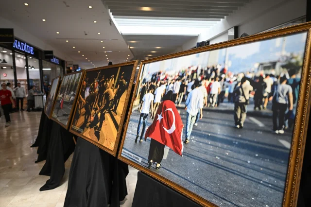 Adana'da 15 Temmuz'un Anlamı Yeniden Canlandı: Özel Fotoğraf Sergisi