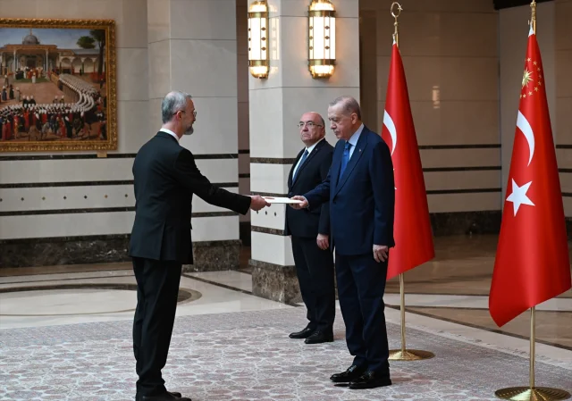 Cumhurbaşkanı Erdoğan'dan Diplomatik Temaslar