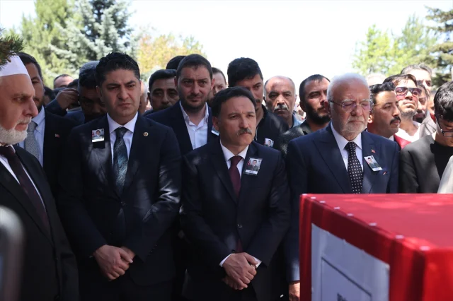 Kayseri'de Şehit Düşen Uzman Çavuş Ümit Üzüm'e Duygusal Veda