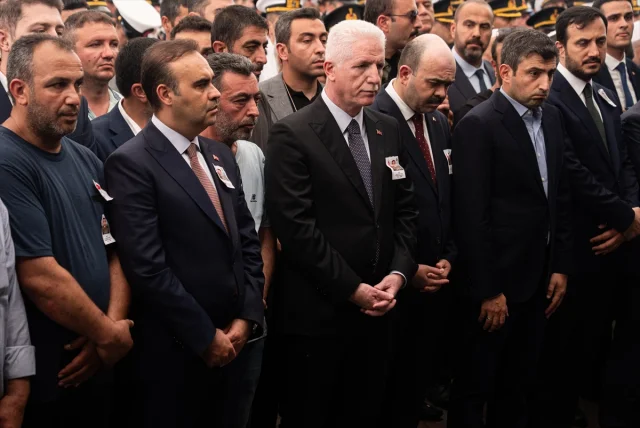 Şehit Ahmet Gültekin İstanbul'da Toprağa Verildi