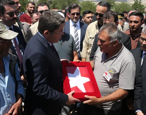 Metan Gazına Maruz Kalan Şehit Uzman Çavuş Enver Yaman, Niğde'de Sonsuzluğa Uğurlandı