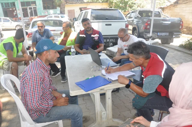 İzmir Ödemiş'te Yangından Kurtarılan Binlerce Hayvan Sahiple...