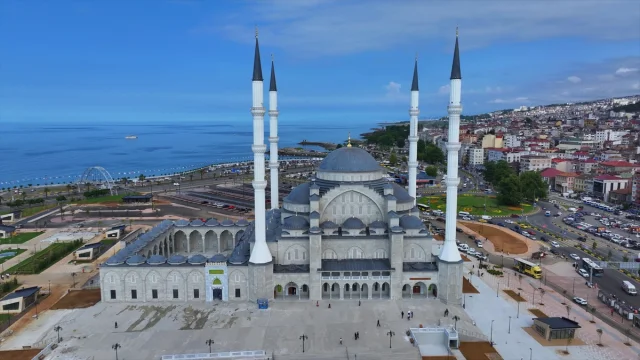 Hanife Hatun Camisi Trabzon'un Yeni Simgesi Olacak
