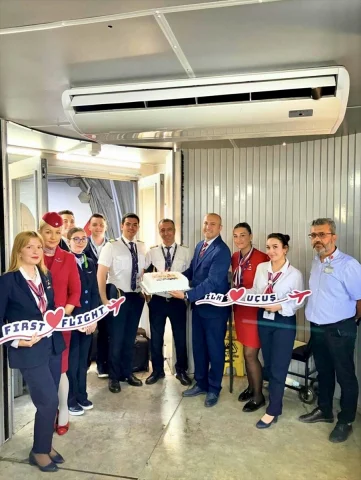 Dalaman'da Arnavutluk'tan Gelen İlk Turist Kafilesi Coşkuyla...