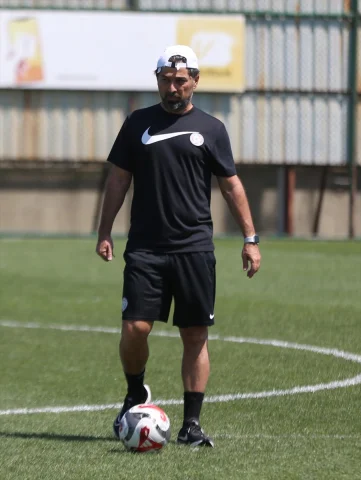 İlhan Palut: Çaykur Rizespor'da Yeni Sezon Hedefleri