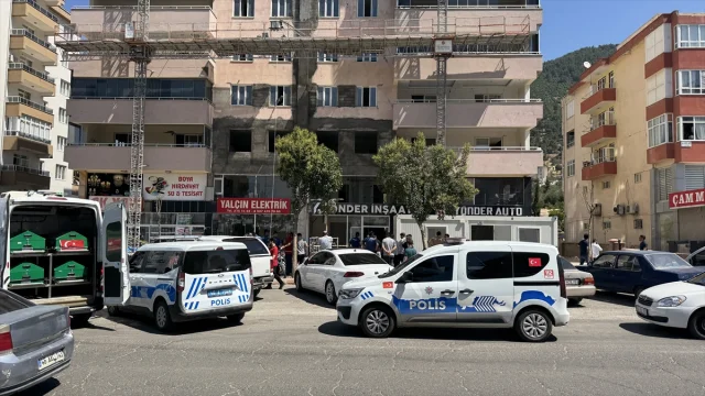 Kahramanmaraş'ta İnşaatta İskele Faciası: Bir İşçi Hayatını Kaybetti, İki İşçi Ağır Yaralı