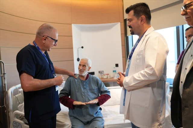 İstanbul'da Çığır Açan Bypass Ameliyatı Cezayirli Hastaya Umut Oldu