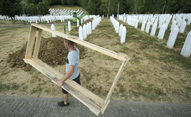 Srebrenitsa Soykırımı'nın 30. Yılında Anma Hazırlıkları Başladı