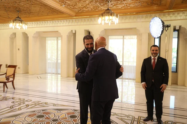 Suriye'nin Şam'da Diplomatik Buluşması: Şara ve Barrack Görüştü
