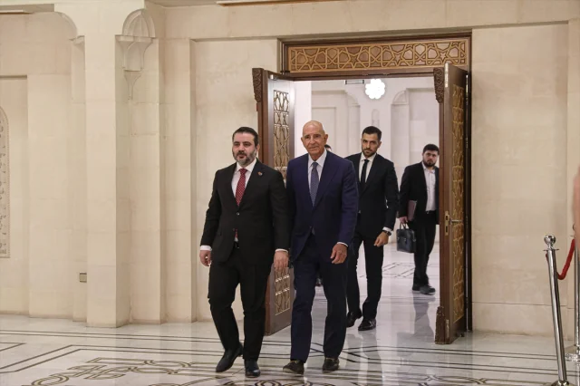 Suriye'nin Şam'da Diplomatik Buluşması: Şara ve Barrack Görüştü