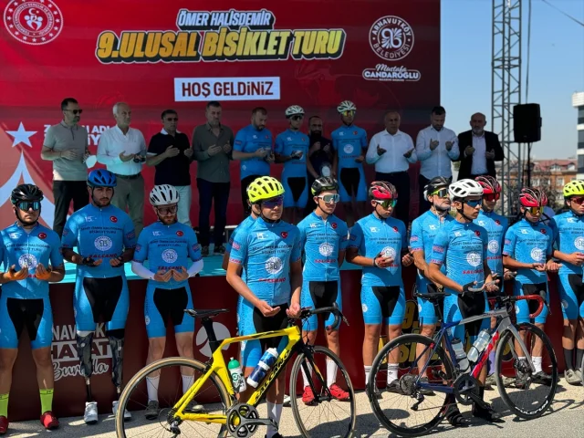 Şehit Ömer Halisdemir Bisiklet Turu İstanbul’dan Resmi Törenle Başladı