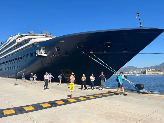 Ege'nin İncisi Bodrum'a 'Evrima' ile Amerikalı Turistler Akın Etti