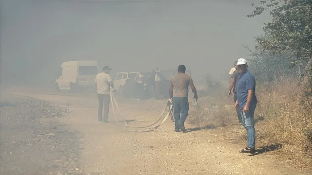 Kırklareli'nde Anız Yangını Ormanı Tehdit Ediyor: Müdahale Sürüyor