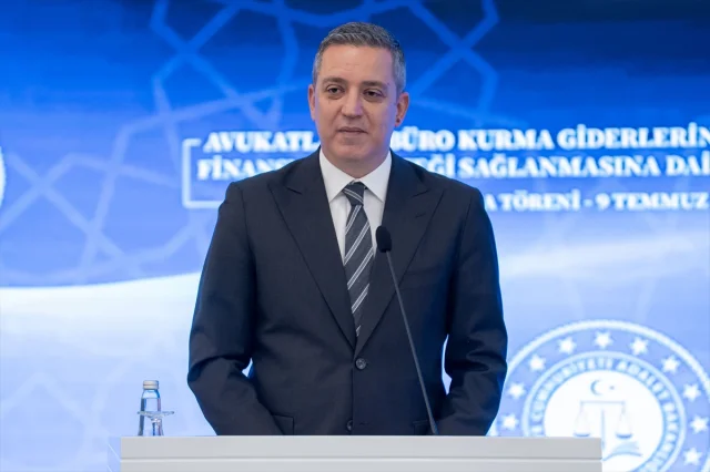 Genç Avukatlara Yenilikçi Kredi Desteği Başlıyor