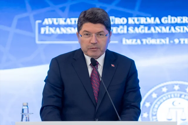 Genç Avukatlara Yenilikçi Kredi Desteği Başlıyor