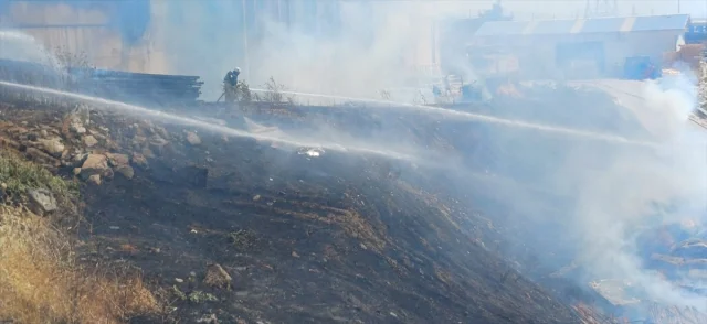 Tekirdağ'daki Fabrikada Patlak Veren Yangın Hızla Kontrol Altına Alındı