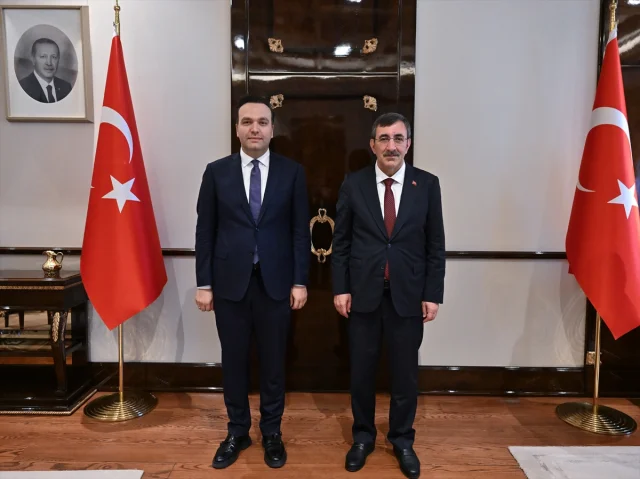 AK Parti Gençlik Kolları Liderliği Cumhurbaşkanlığı Külliyesi'nde Buluştu